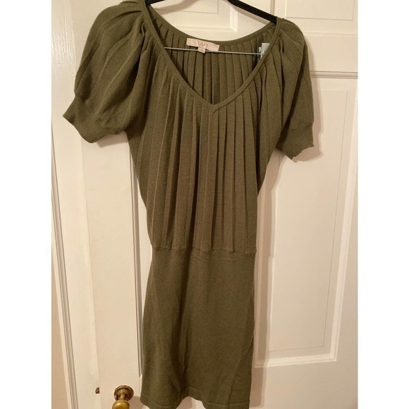 LOFT Dresses & Skirts - Ann Taylor Loft dress